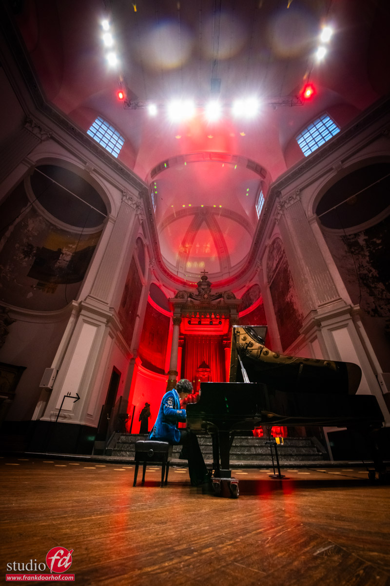 concert photography tips and tricks Wibi Soerjadi 