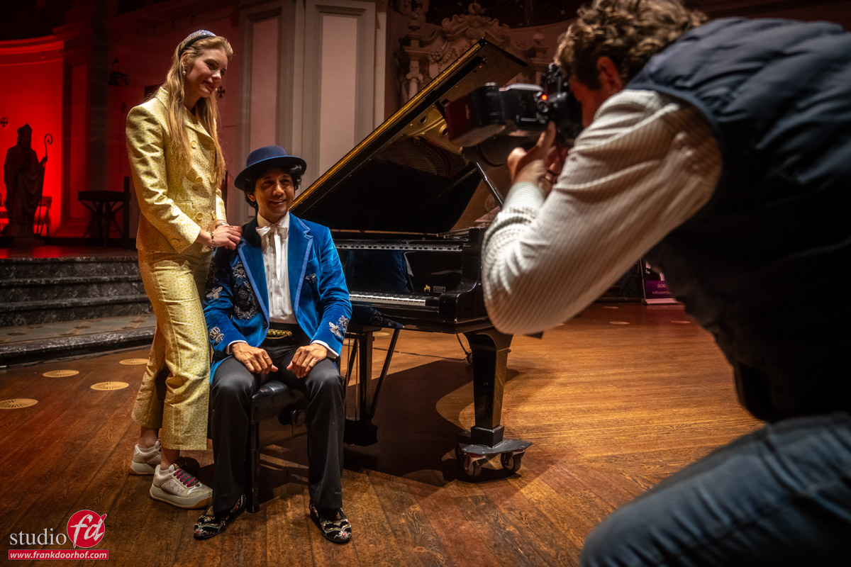 behind the scenes concert photography